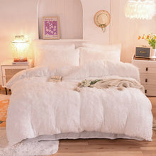 Load image into Gallery viewer, Mink Velvet Duvet Set