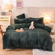Load image into Gallery viewer, Mink Velvet Duvet Set