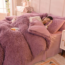 Load image into Gallery viewer, Mink Velvet Duvet Set
