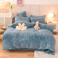 Load image into Gallery viewer, Mink Velvet Duvet Set
