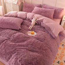 Load image into Gallery viewer, Mink Velvet Duvet Set
