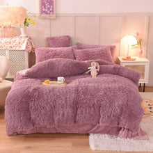 Load image into Gallery viewer, Mink Velvet Duvet Set
