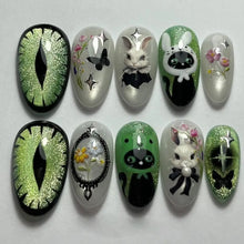 Load image into Gallery viewer, Fun Art Press on Nails
