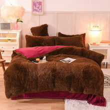 Load image into Gallery viewer, Mink Velvet Duvet Set
